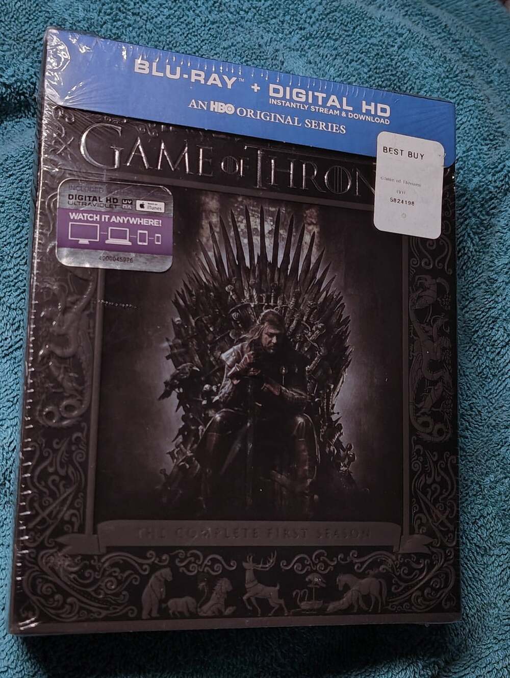 Sealed HBO Game Of Thrones The Complete First Season Blu-ray + Digital HD